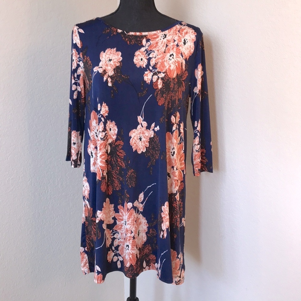 Tres Bien Dress Size Medium - Picture 2 of 8